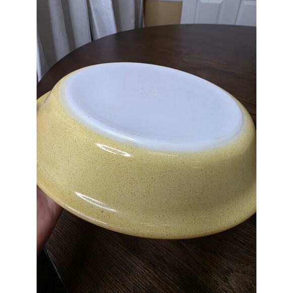 Pyrex Vintage 8.5" Pie Plate Yellow White Milk Glass USA Ovenware Dish 209 - Picture 14 of 16